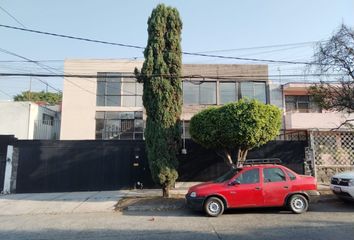 Casa en  Laza Automotriz, Vallarta Norte, Guadalajara, Jalisco, 44690, Mex