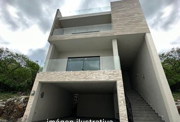 Casa en  Calle Nevada De Cachi, Mitras Poniente, García, Nuevo León, 66035, Mex