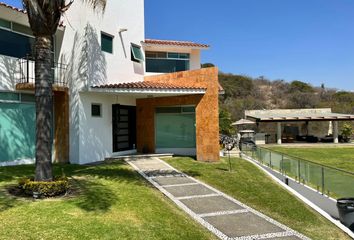 Casa en condominio en  Avenida Arturo San Román, Ixtapan De La Sal, México, 51907, Mex