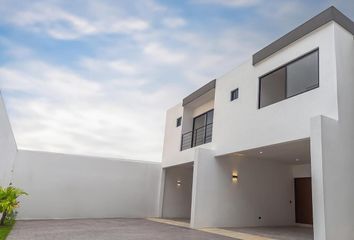 Casa en  Calle 18 108-108, Cholul, Mérida, Yucatán, 97305, Mex