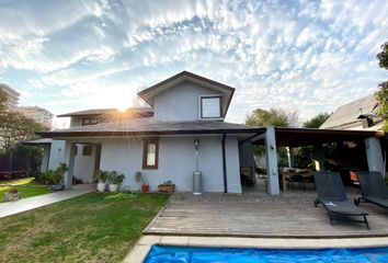 Casa en  Vitacura, Provincia De Santiago