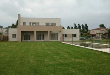 Casa en  Haras Santa María, Partido De Escobar