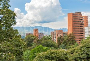 Apartamento en  Poblado, Medellín