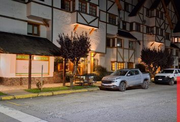 Casa en  Avenida José De San Martín, San Martín De Los Andes, Lácar, Neuquén, Arg