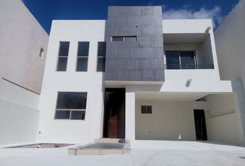 Casa en  Calle Encinos, El Sauz, Saltillo, Coahuila De Zaragoza, 25294, Mex