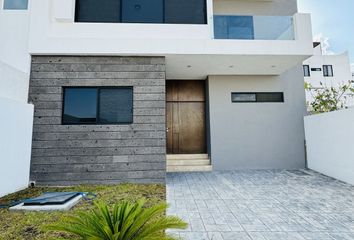 Casa en  Avenida Pitayas, Zibata, Condominio Pitahayas, Zibata, Condominio Ceiba, El Marqués, Querétaro, 76269, Mex