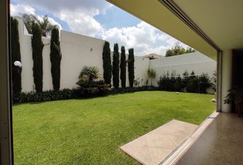 Casa en  Paseo Del Prado 1210-1210, Lomas Del Valle, Zapopan, Jalisco, 45129, Mex