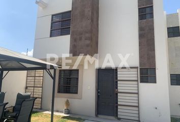 Casa en condominio en  Avenida Del Marqués, Rincones Del Marqués, Rinconada Roganto, El Marqués, Querétaro, 76246, Mex