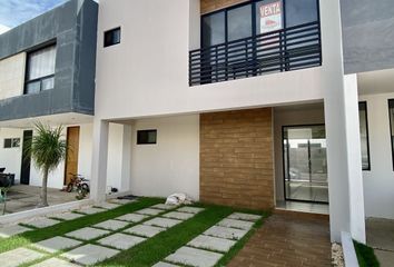 Casa en condominio en  Calle Helecho, Cancún, Benito Juárez, Quintana Roo, 77560, Mex