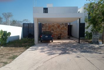 Casa en condominio en  Pueblo Cholul, Mérida, Yucatán