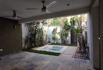 Casa en condominio en  Privada Royal St Tropez C, San Antonio Cinta, Mérida, Yucatán, 97133, Mex