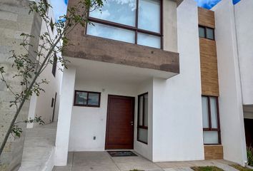 Casa en  Avenida Pitayas, Zibata, Condominio Pitahayas, Zibata, Condominio Ceiba, El Marqués, Querétaro, 76269, Mex