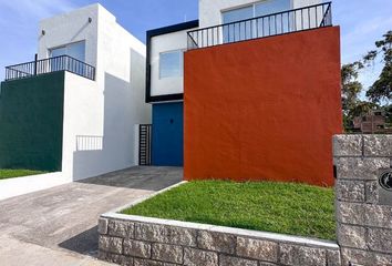 Casa en  Calle Nicolás Bravo, Centro, Colima, 28000, Mex