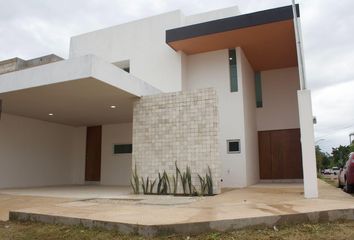 Casa en  San Pedro Cholul, Mérida, Yucatán