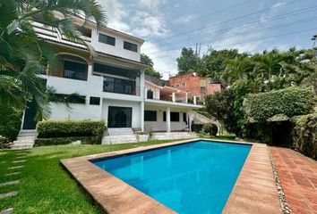 Casa en  Palmira Tinguindin, Cuernavaca, Morelos