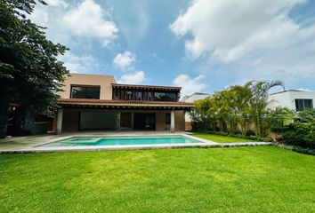 Casa en  Jardines De Acapatzingo, Cuernavaca, Morelos