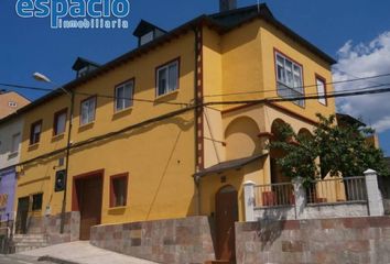 Chalet en  Vega De Espinareda, León Provincia