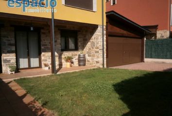 Chalet en  Arganza, León Provincia