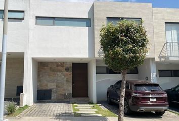 Casa en  Avenida López Mateos S, El Palomar, Palomar, Tlajomulco De Zúñiga, Jalisco, 45643, Mex