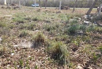 Lote de Terreno en  Carretera Chichí Suárez - Sitpach, Sitpach, Mérida, Yucatán, 97306, Mex