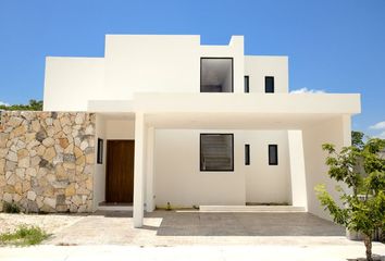 Casa en  Calle 18 108-108, Cholul, Mérida, Yucatán, 97305, Mex