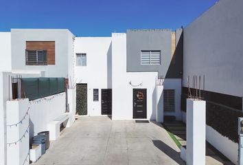 Casa en  Avenida Montura, Madeira, Mexicali, Baja California, 21320, Mex