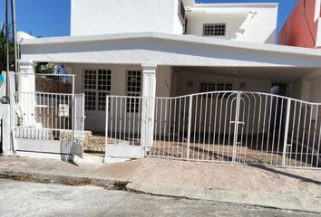 Casa en  Avenida Remigio Aguilar, Calle 27 255c, Miguel Alemán, Mérida, Yucatán, 97148, Mex