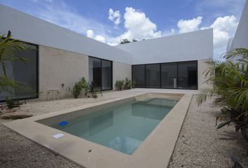 Casa en  Calle 21, Cholul, Mérida, Yucatán, 97305, Mex