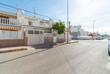 Chalet en  Distrito 3 - Playas - La Mata, Torrevieja