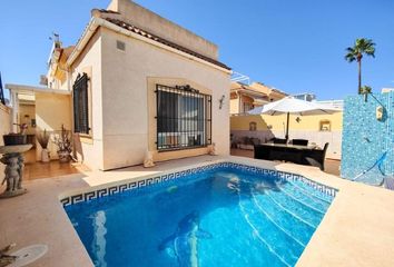 Chalet en  Distrito 3 - Playas - La Mata, Torrevieja