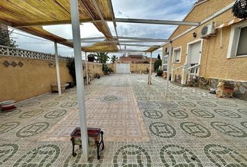 Chalet en  Distrito 1 - Centro - El Chaparral, Torrevieja