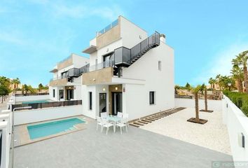 Chalet en  Distrito 1 - Centro - El Chaparral, Torrevieja