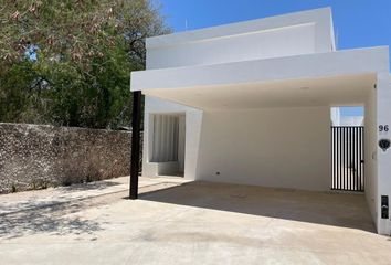 Casa en  Calle 18 108-108, Cholul, Mérida, Yucatán, 97305, Mex