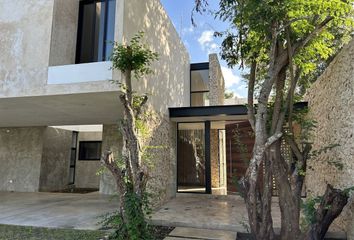 Casa en condominio en  Privada Manantiales, Temozón Norte, Mérida, Yucatán, 97305, Mex