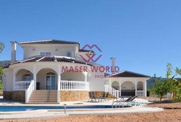 Chalet en  Pinoso, Alicante Provincia