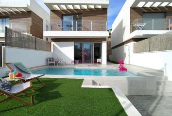 Chalet en  Orihuela-costa, Alicante Provincia