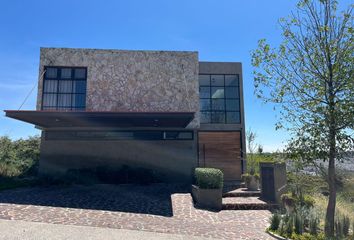 Casa en  Altozano El Nuevo Querétaro, Municipio De Querétaro