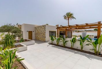 Chalet en  Distrito 1 - Centro - El Chaparral, Torrevieja