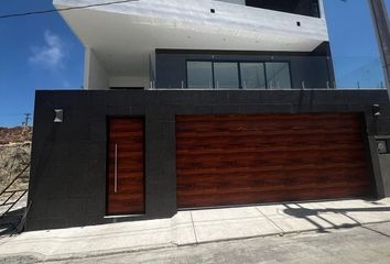 Casa en condominio en  Magaña, Tijuana