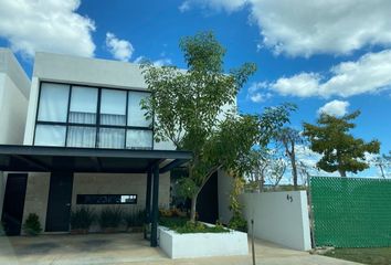 Casa en condominio en  Calle 12 B, Santa Gertrudis Copo, Mérida, Yucatán, 97305, Mex