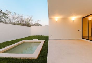 Casa en condominio en  Calle 18 6, Chablekal, Mérida, Yucatán, 97302, Mex