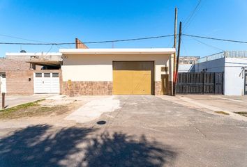 Galpónes/Bodegas en  Las Heras, Rosario