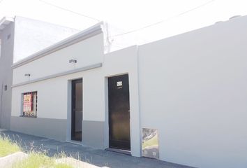 Casa en  Calle San Mauro Castelverde 1285, Quilmes, Provincia De Buenos Aires, Arg