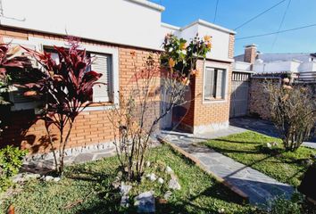 Casa en  Ezpeleta, Partido De Quilmes