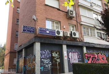 Local Comercial en  Aluche, Madrid