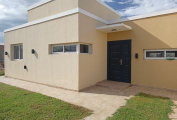 Casa en  Puerto Roldán, Roldán