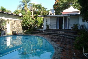 Casa en  Palmira Tinguindin, Cuernavaca, Morelos