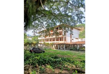 Casa en  La Merced, Caldas