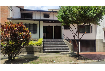 Casa en  Conquistadores, Medellín