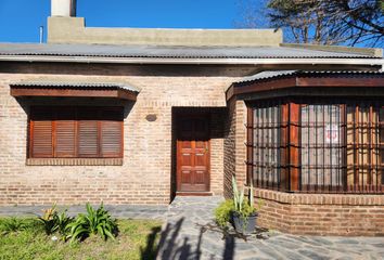 Casa en  Ingeniero Adolfo Sourdeaux, Partido De Malvinas Argentinas